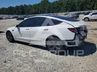 2023 Tesla Model 3 фото