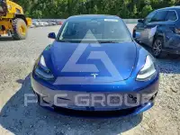 2023 Tesla Model 3 фото