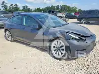 2023 Tesla Model 3 фото