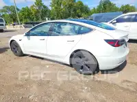 2023 Tesla Model 3 фото