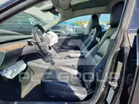 2023 Tesla Model 3 фото