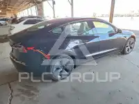 2023 Tesla Model 3 фото