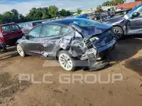2023 Tesla Model 3 фото