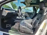 2023 Tesla Model 3 фото
