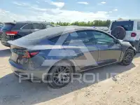 2023 Tesla Model 3 фото