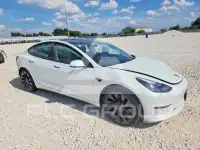 2023 Tesla Model 3 фото