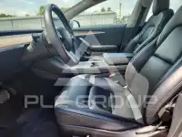 2023 Tesla Model 3 фото