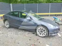 2023 Tesla Model 3 фото