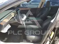 2023 Tesla Model 3 фото