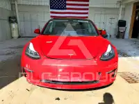 2023 Tesla Model 3 фото
