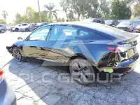 2023 Tesla Model 3 фото