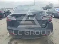 2023 Tesla Model 3 фото