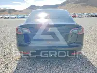 2023 Tesla Model 3 фото