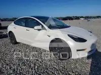 2023 Tesla Model 3 фото