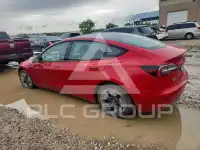 2023 Tesla Model 3 фото