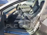 2023 Tesla Model 3 фото