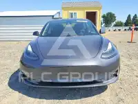 2023 Tesla Model 3 фото