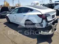 2023 Tesla Model 3 фото