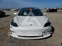 2023 Tesla Model 3 фото