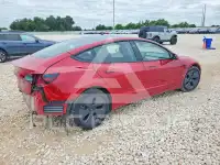 2023 Tesla Model 3 фото