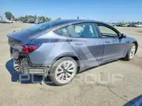 2023 Tesla Model 3 фото