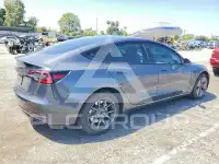 2023 Tesla Model 3 фото