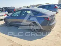 2023 Tesla Model 3 фото