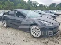 2023 Tesla Model 3 фото