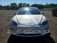 2023 Tesla Model 3 фото