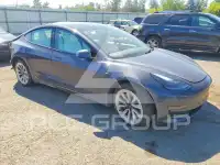 2023 Tesla Model 3 фото