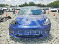 2023 Tesla Model 3 фото