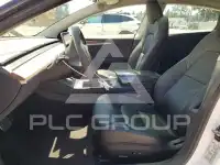 2023 Tesla Model 3 фото