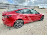 2023 Tesla Model 3 фото