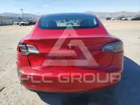 2023 Tesla Model 3 фото