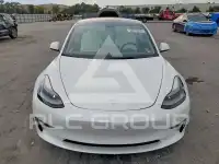 2023 Tesla Model 3 фото