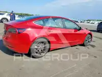 2023 Tesla Model 3 фото