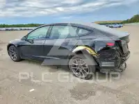 2023 Tesla Model 3 фото