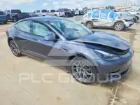 2023 Tesla Model 3 фото