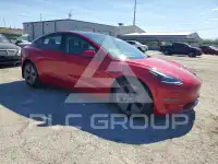 2023 Tesla Model 3 фото
