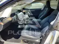 2023 Tesla Model 3 фото