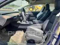 2023 Tesla Model 3 фото