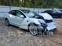 2023 Tesla Model 3 фото