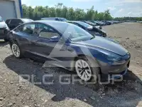 2023 Tesla Model 3 фото
