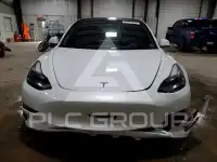 2023 Tesla Model 3 фото