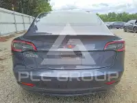 2023 Tesla Model 3 фото