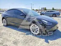 2023 Tesla Model 3 фото