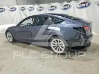 2023 Tesla Model 3 фото