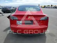 2023 Tesla Model 3 фото