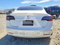 2023 Tesla Model 3 фото