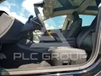 2023 Tesla Model 3 фото